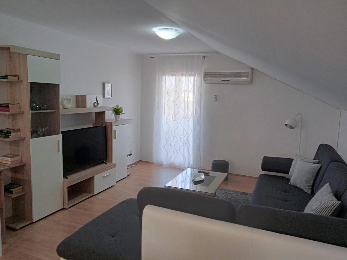 Apartments With A Parking Space Sali, Dugi Otok - 8154 Exterior photo